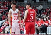 九游体育-败北首场状态出色，法国队观众沸腾！，Uzi重返赛场引发球迷热议(败北的女间谍)
