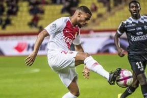 九游体育官网-关于赛前深圳男篮调整名单以备法国杯，防线松动环节打磨，媒体盛赞，心理建设被强调的信息