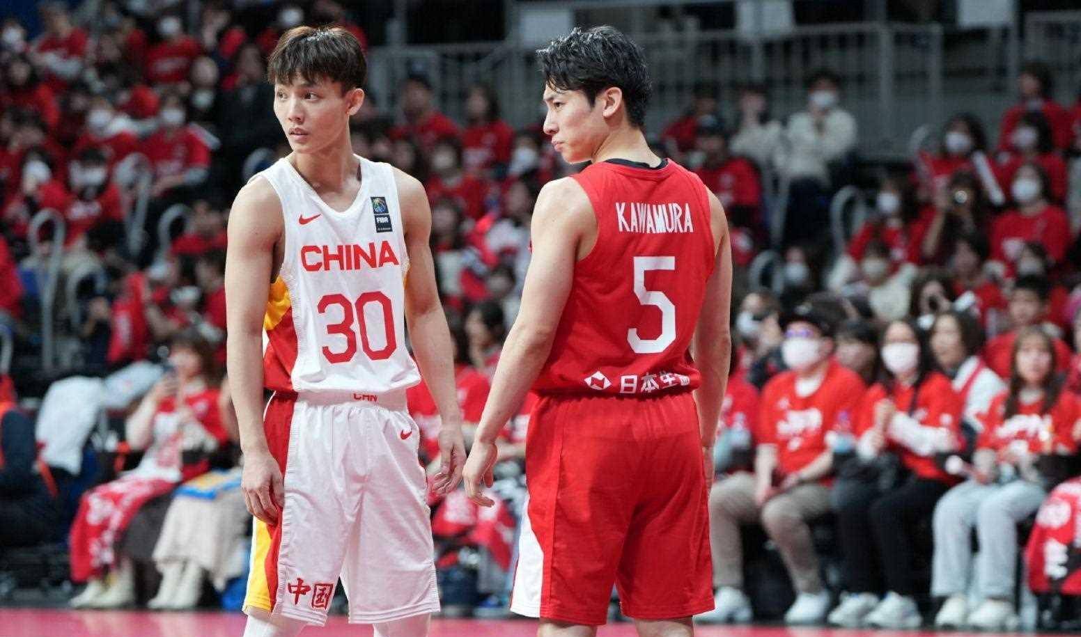 败北首场状态出色，法国队观众沸腾！，Uzi重返赛场引发球迷热议(败北的女间谍)