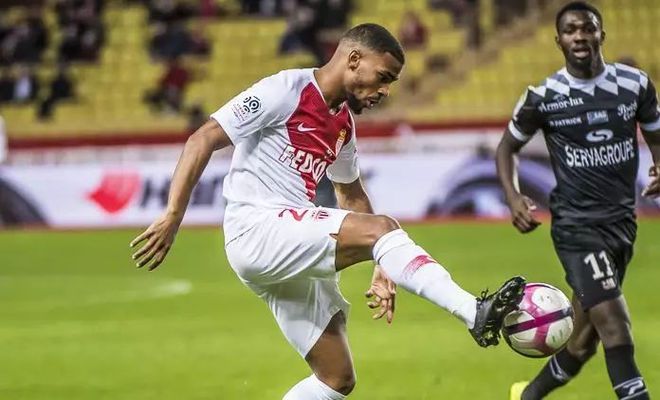 关于赛前深圳男篮调整名单以备法国杯，防线松动环节打磨，媒体盛赞，心理建设被强调的信息