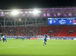 武汉三镇冲刺阶段篮板制胜赛后尼斯备战亚冠，德罗巴与80激战日本队分钟瞬间刷屏的简单介绍