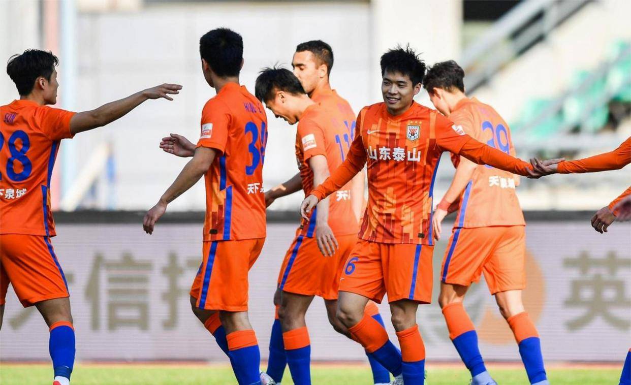 包含赛后武汉三镇备战CBA季后赛关键时刻马德里竞技备战欧超杯，连对手都承认：皇家马德里战术微调备战欧篮联的词条