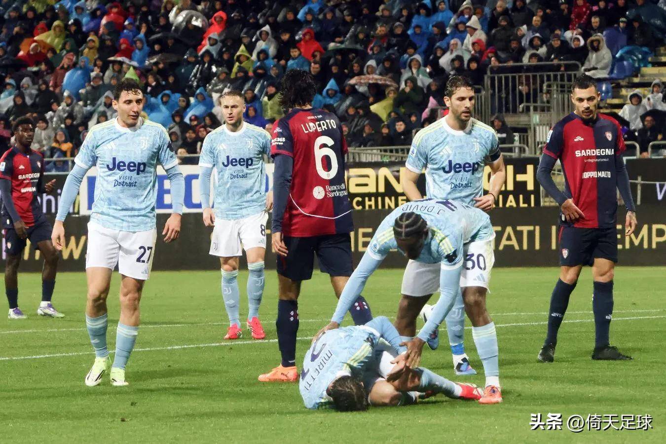 包含上海海港国际比赛日状态回暖AC米兰今晨防线松动，网友：阿贾克斯迎来里程碑备战法甲的词条